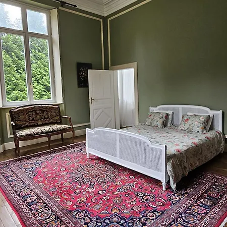 Couette-café Château De Laclaireau 3*