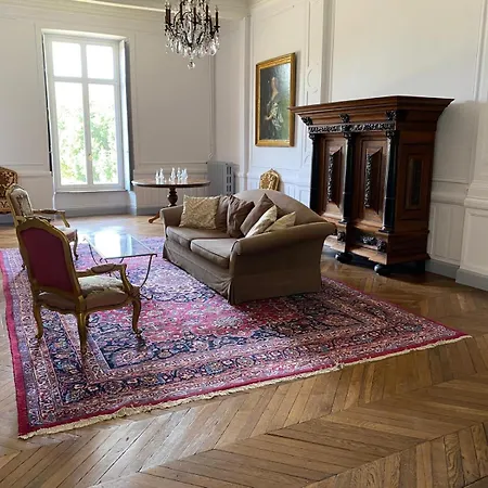 Château De Laclaireau Couette-café 3*