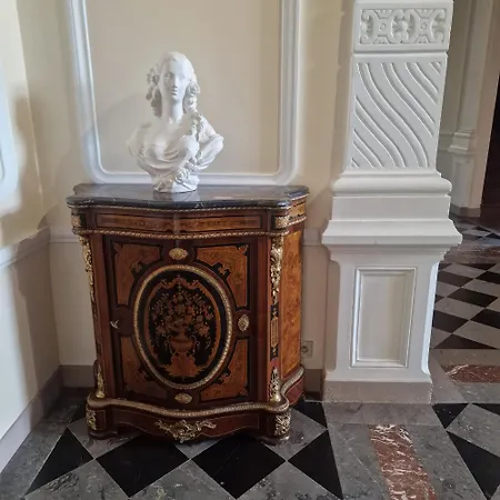 Chateau De Laclaireau Virton